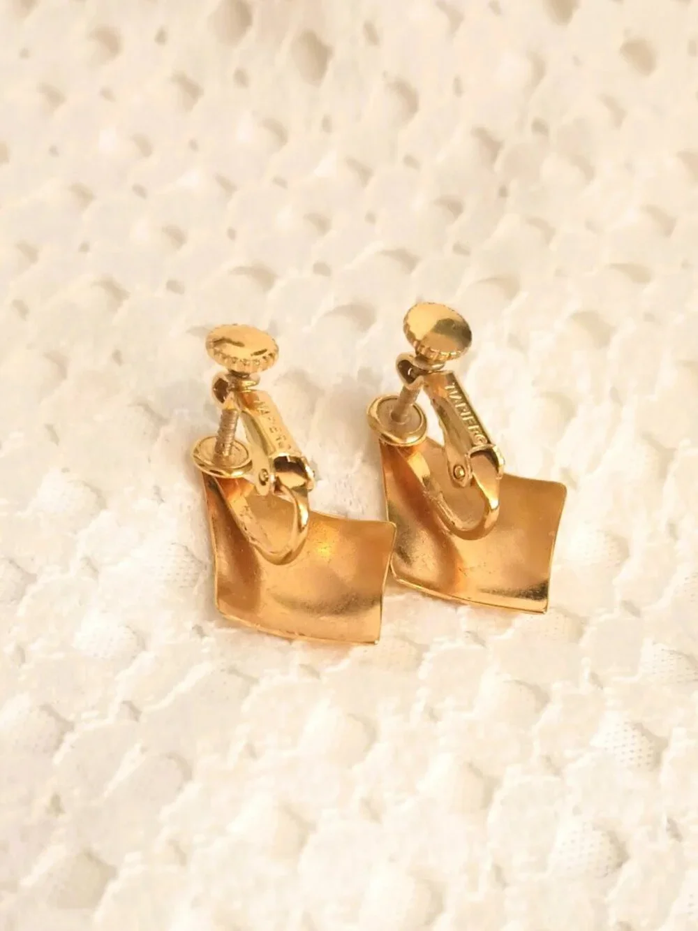 Napier Gold Diamond Shaped Earrings Screw Back Clip On Jewelry